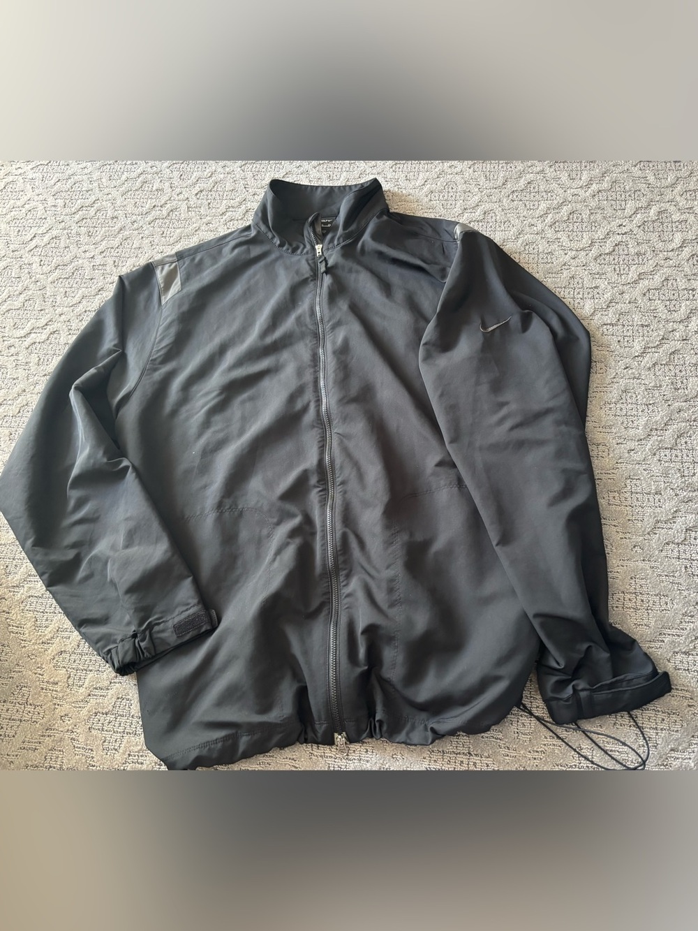 Nike Men’s Black Zip-Front Windbreaker Jacket